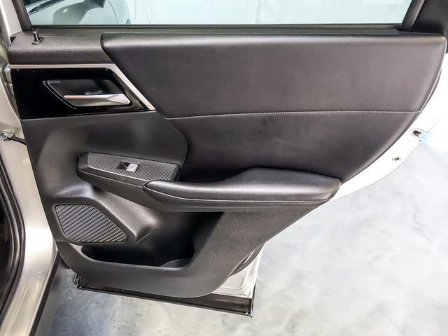 Used 2022 Mitsubishi Outlander SE image 33