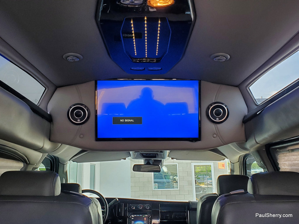 Used 2020 Chevrolet Express 2500 w/ Enhanced Convenience Package RWD image 33