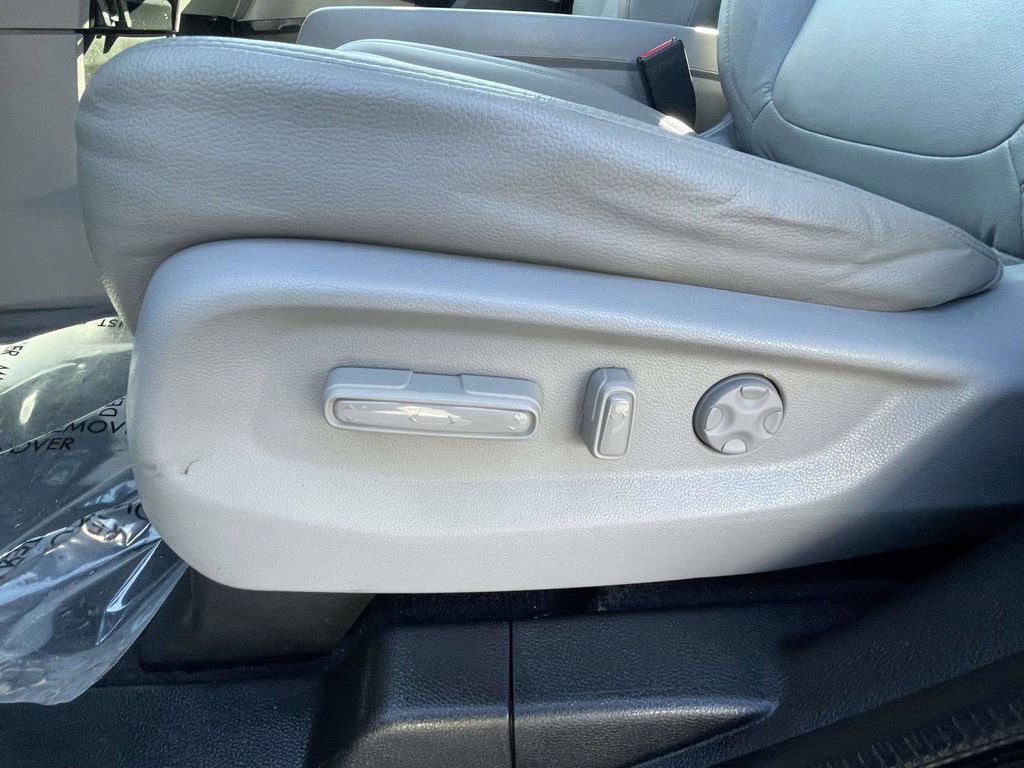 Used 2018 Honda Odyssey EX-L image 18