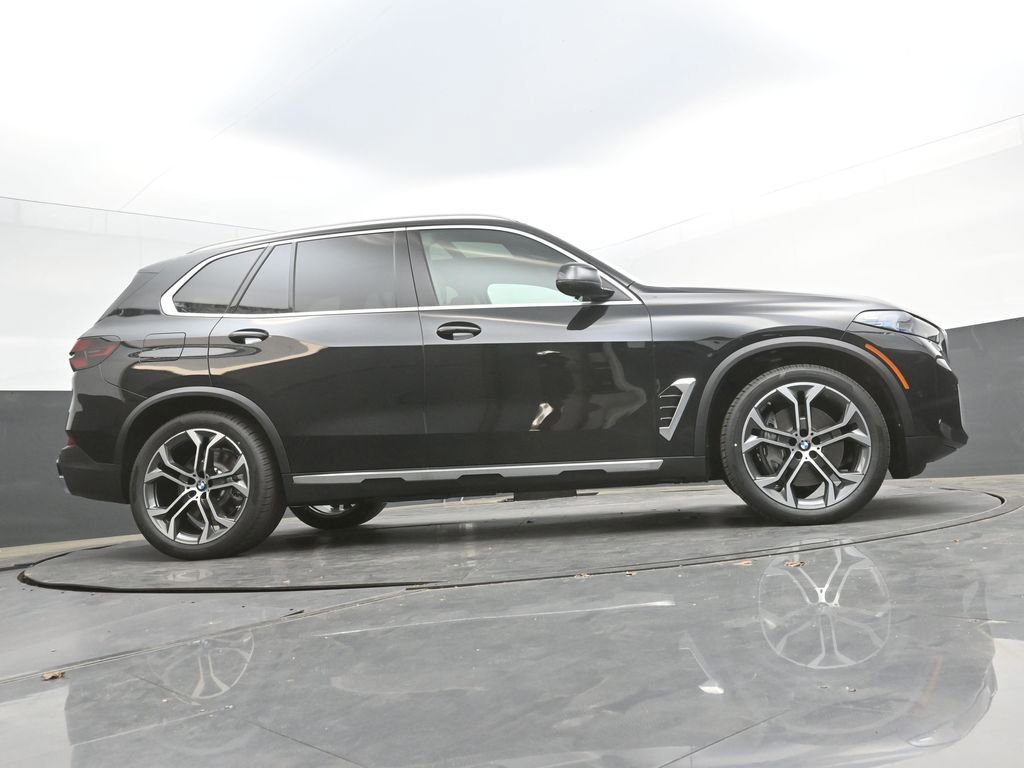 New 2026 BMW X5 xDrive50e w/ Premium Package AWD/4WD image 53