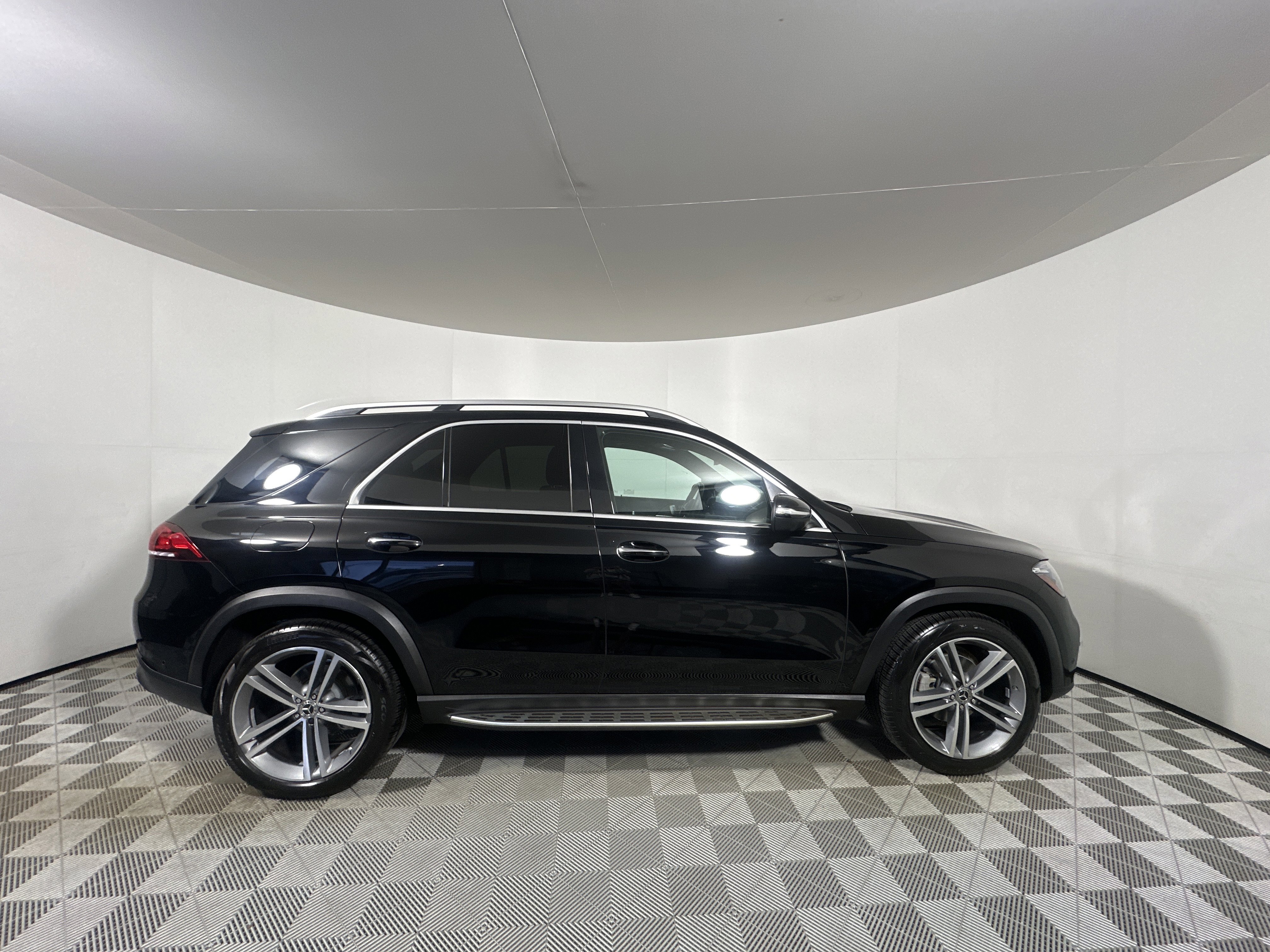 Used 2022 Mercedes-Benz GLE 350 4MATIC image 8