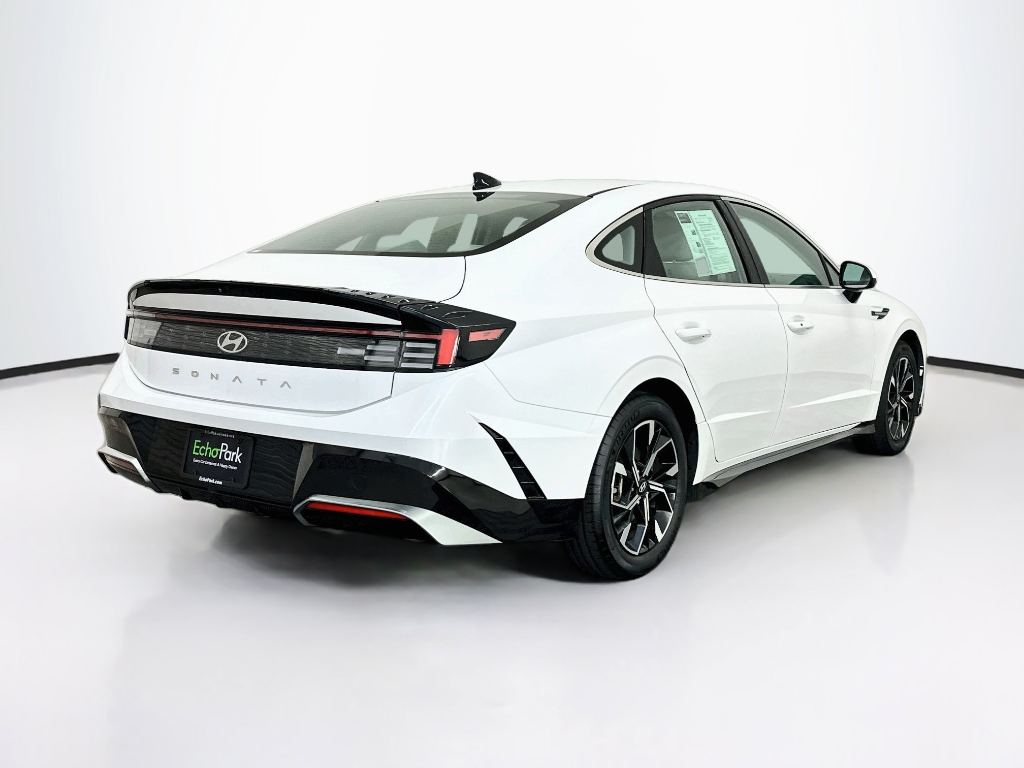 Used 2025 Hyundai Sonata SEL FWD image 9