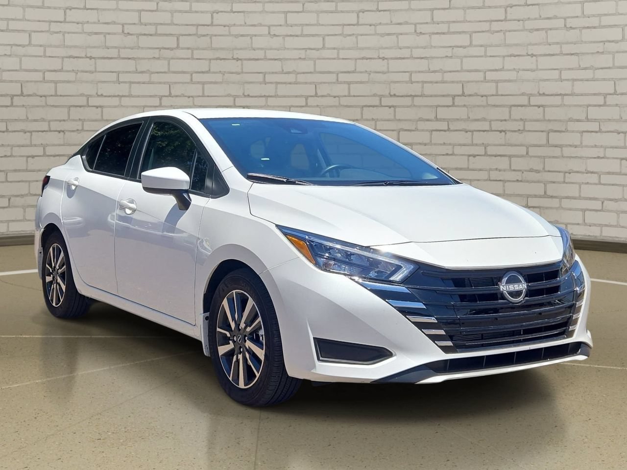 Used 2025 Nissan Versa SV w/ Trunk Package FWD image 3