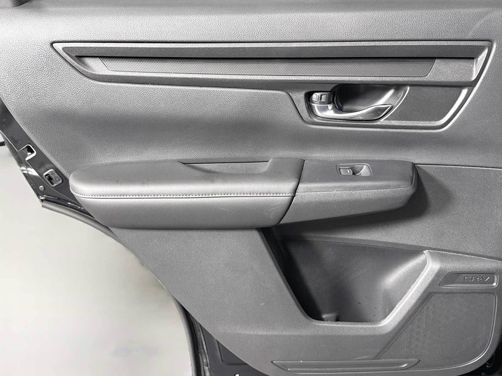 Used 2025 Honda CR-V EX image 25