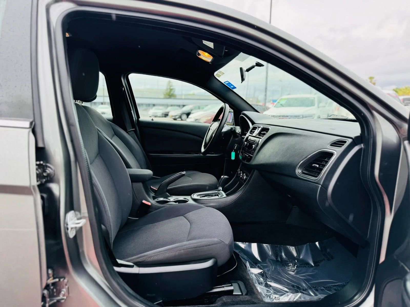 Used 2012 Chrysler 200 LX FWD image 12