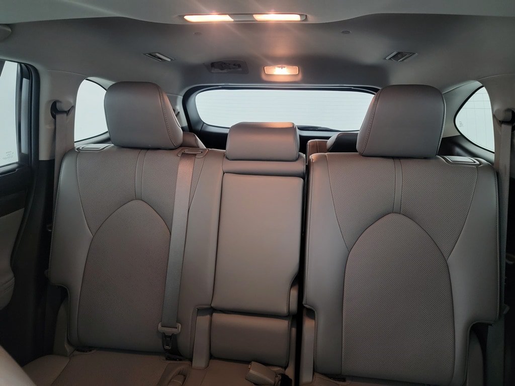 Used 2022 Toyota Highlander Limited FWD image 13