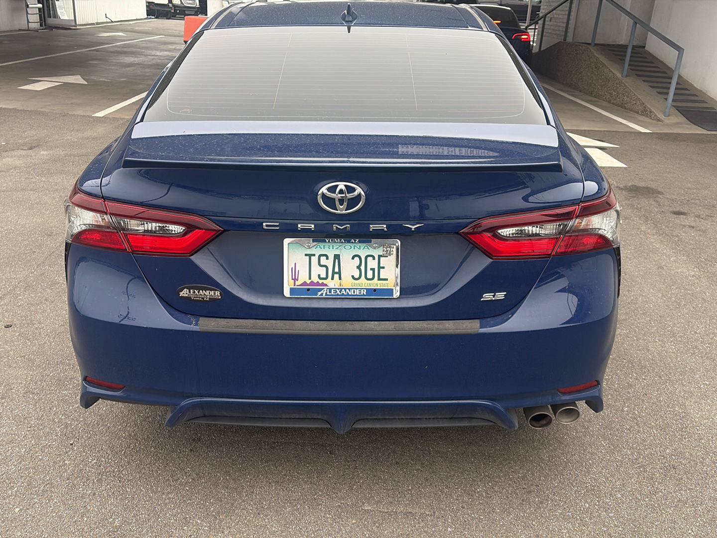 Used 2024 Toyota Camry SE FWD image 4