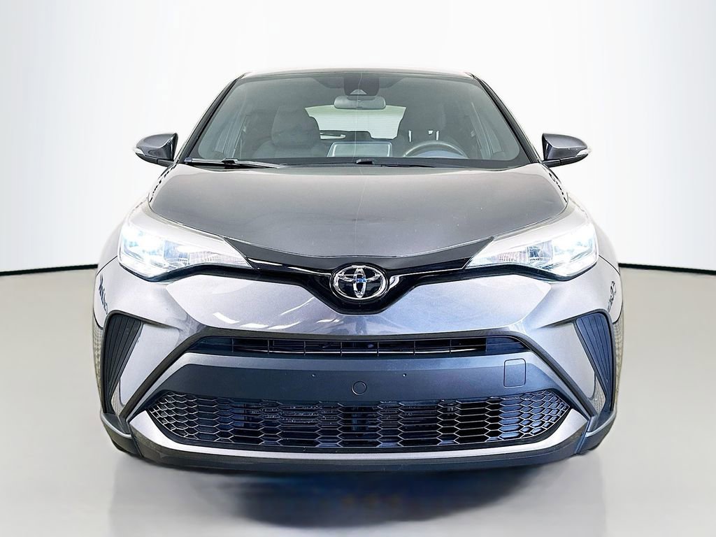 Used 2021 Toyota C-HR XLE FWD image 2
