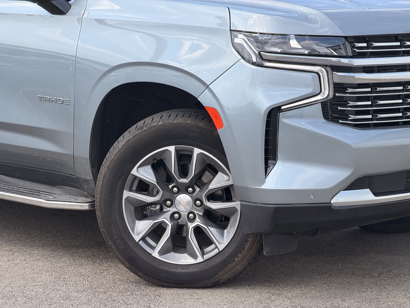 Used 2023 Chevrolet Tahoe LT w/ LT Signature Package RWD image 3