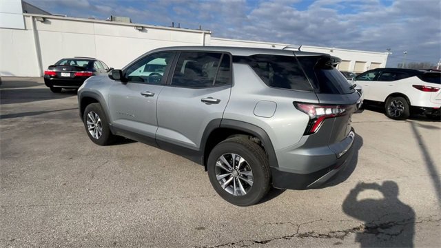 Used 2025 Chevrolet Equinox LT image 8