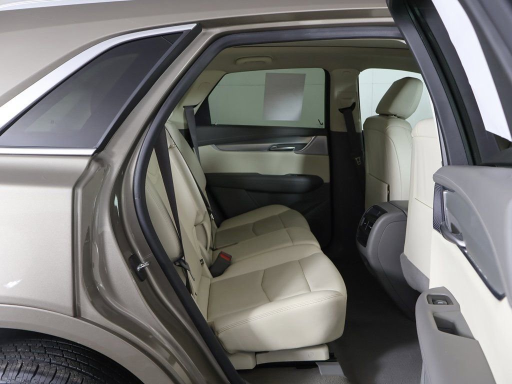 Used 2023 Cadillac XT5 Premium Luxury image 34