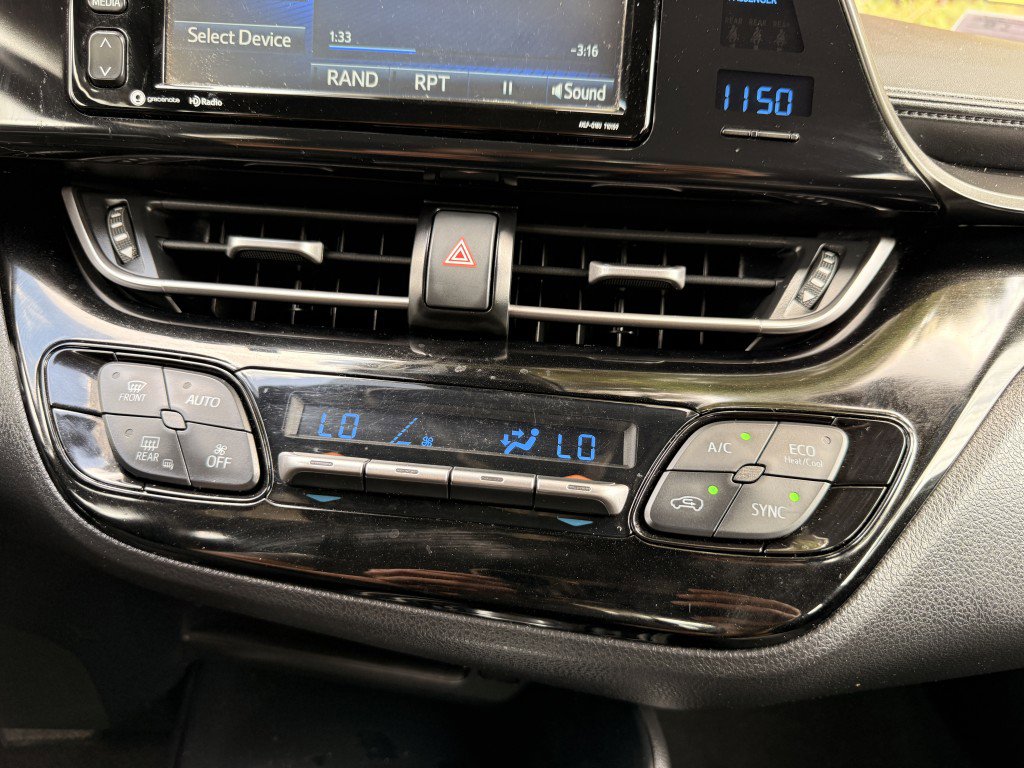 Used 2018 Toyota C-HR XLE FWD image 26