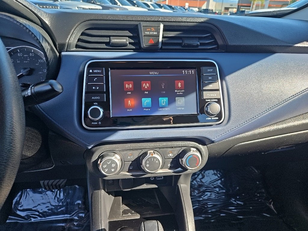 Used 2023 Nissan Versa SV image 23