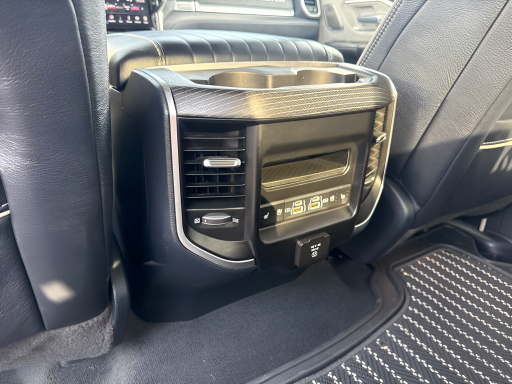 Used 2023 RAM 1500 Limited AWD/4WD image 11