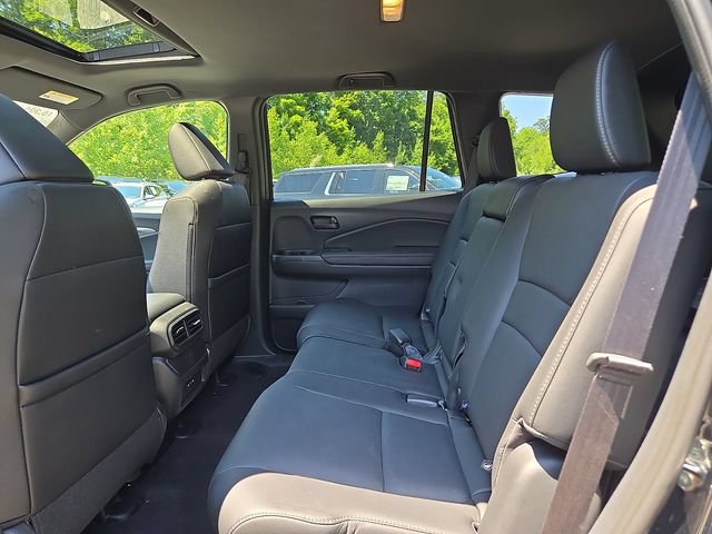 Used 2025 Honda Passport EX-L image 19