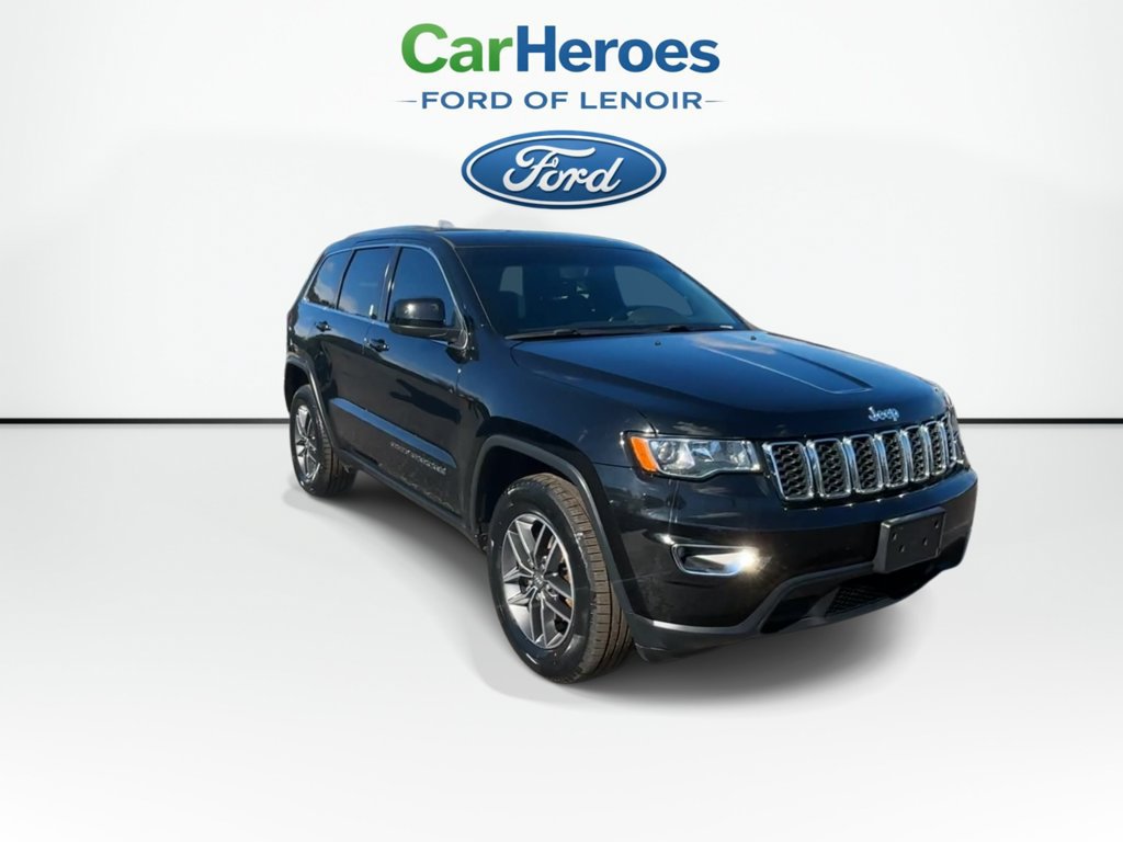 Used 2018 Jeep Grand Cherokee Laredo AWD/4WD image 4