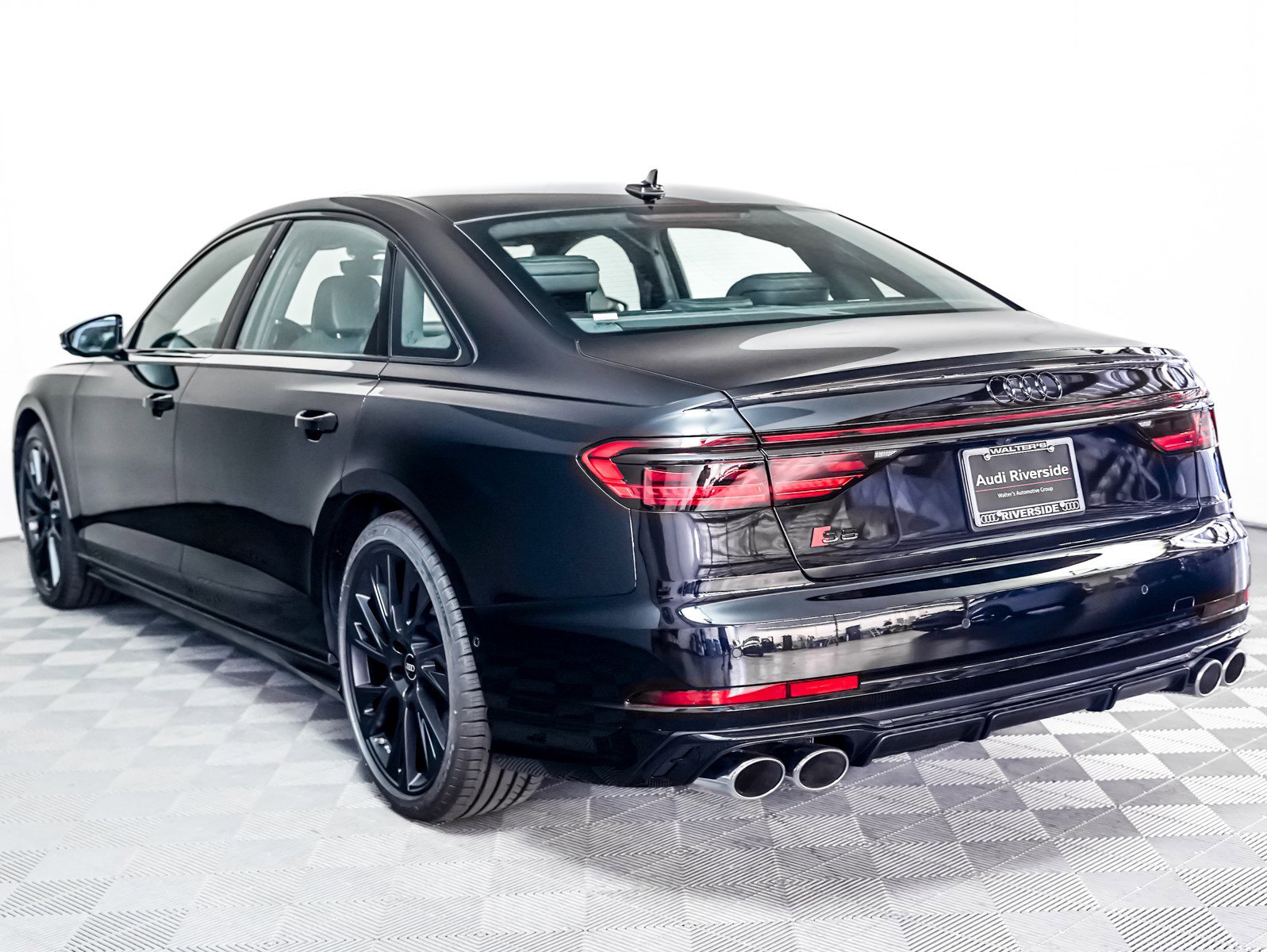 New 2025 Audi S8 image 2