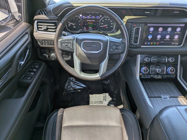 Used 2021 GMC Yukon Denali w/ Denali Premium Package image 14