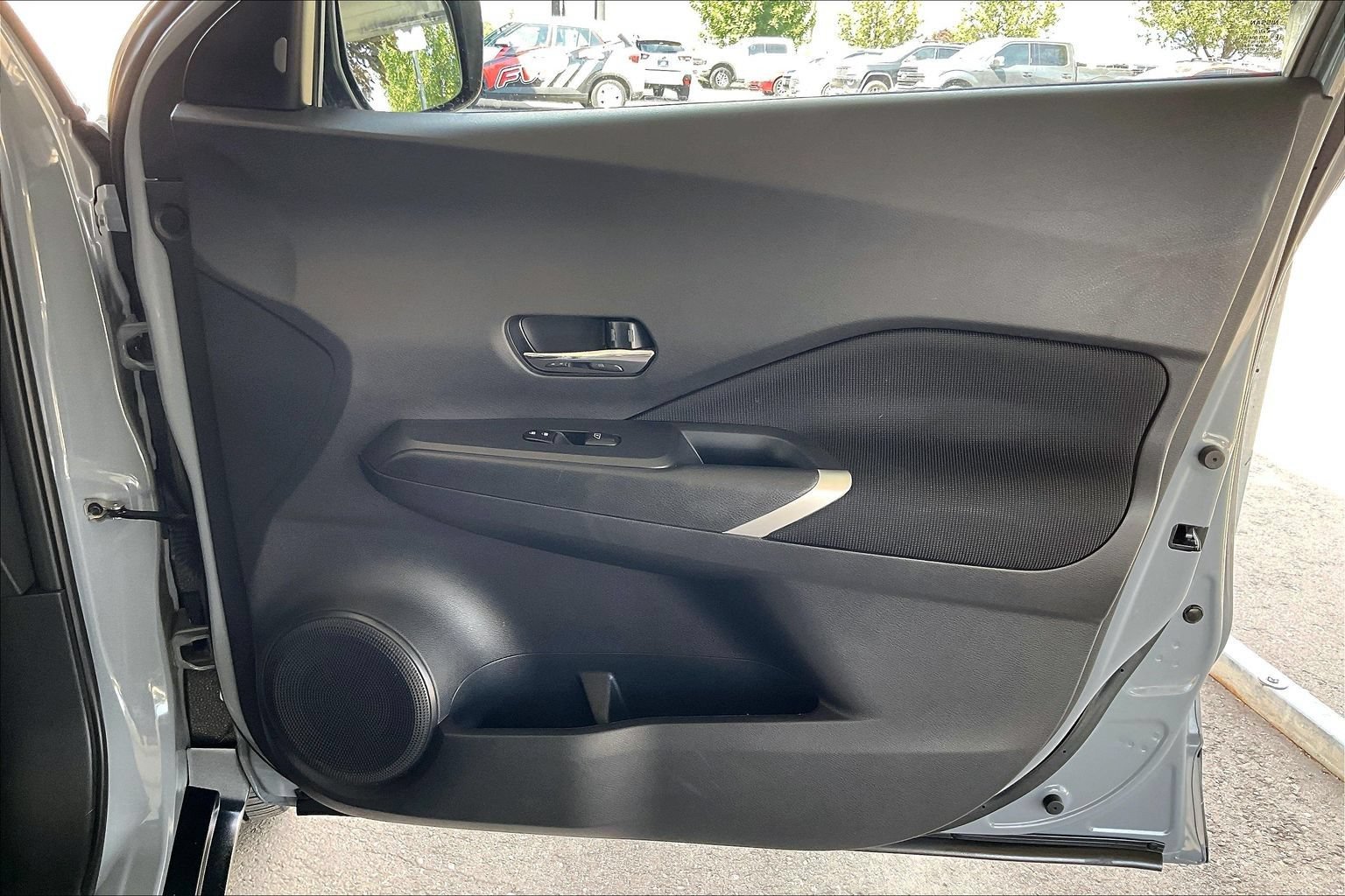Used 2021 Nissan Kicks SV FWD image 23