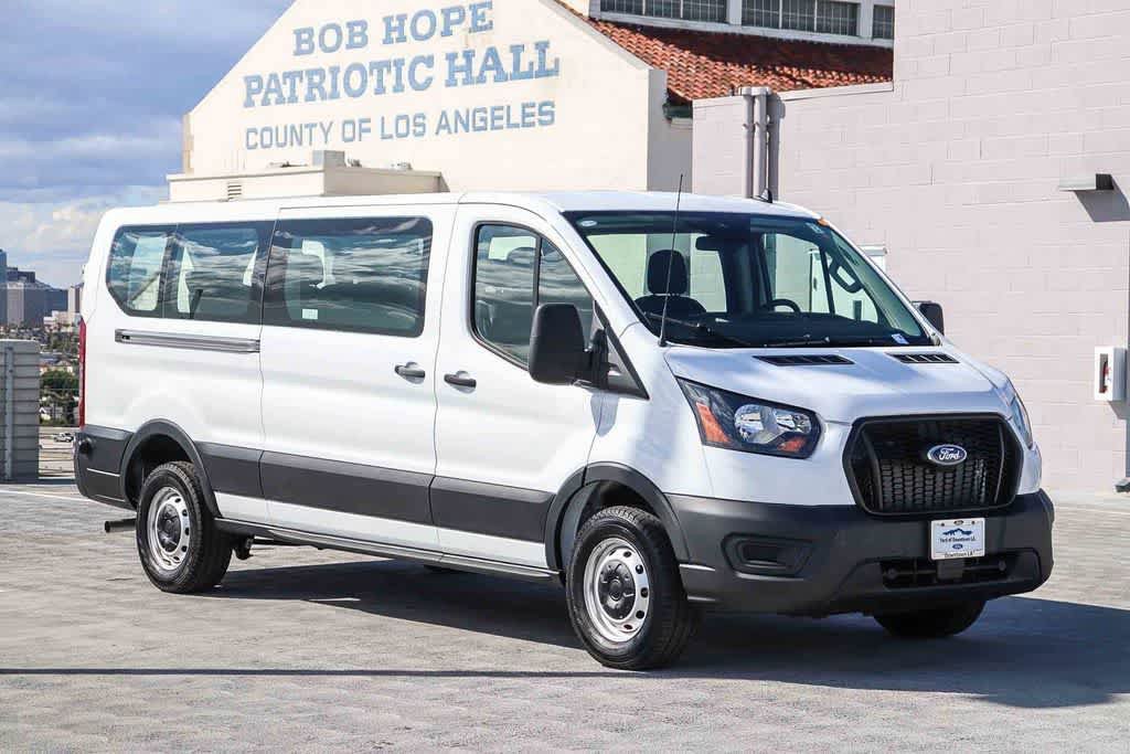 Used 2023 Ford Transit 350 XL image 4