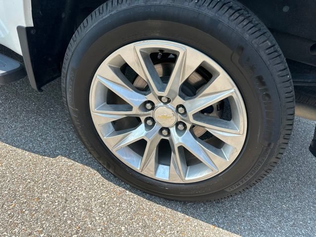 Used 2019 Chevrolet Silverado 1500 LTZ w/ LTZ Plus Package AWD/4WD image 27