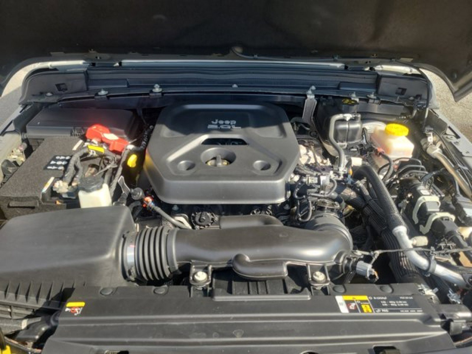 Used 2021 Jeep Wrangler Sport image 9