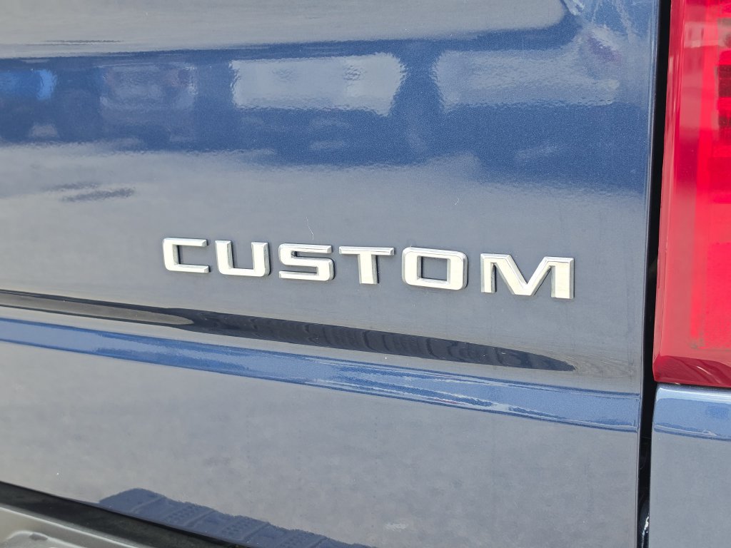 Used 2022 Chevrolet Silverado 1500 Custom RWD image 10