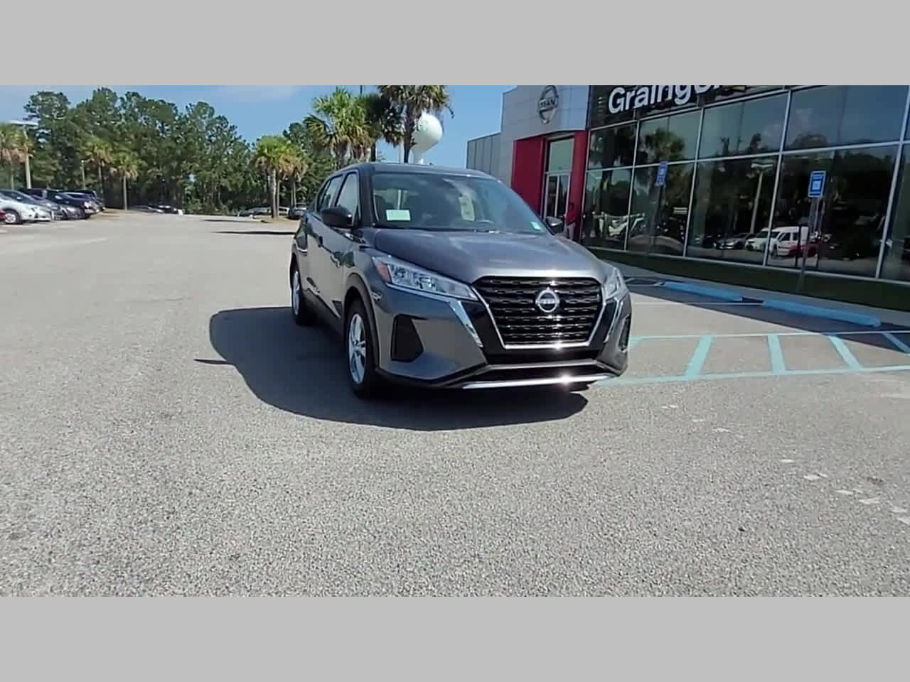 New 2025 Nissan Kicks Play S image 18