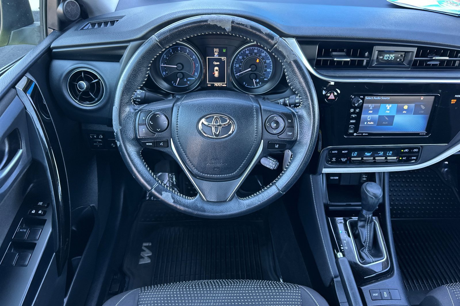 Used 2017 Toyota Corolla iM image 16