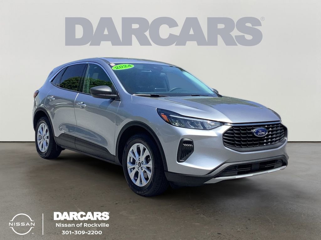 Used 2024 Ford Escape Active FWD image 1