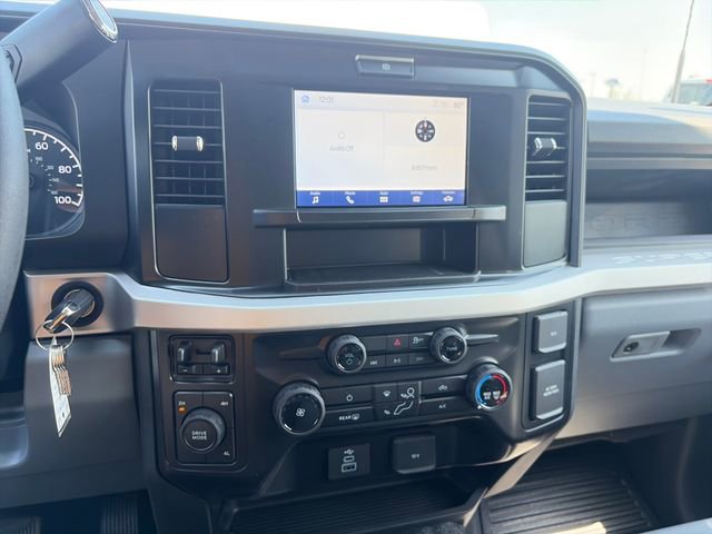 New 2026 Ford F550 4x4 Supercab Super Duty image 16