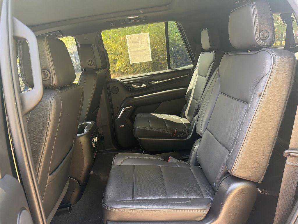 Used 2022 GMC Yukon Denali image 12