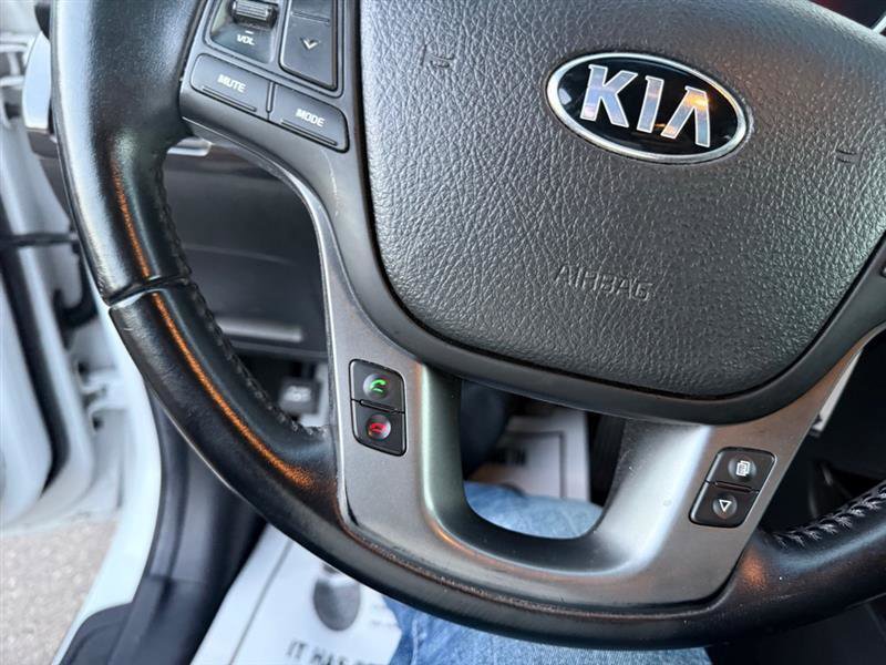 Used 2014 Kia Sorento LX image 15