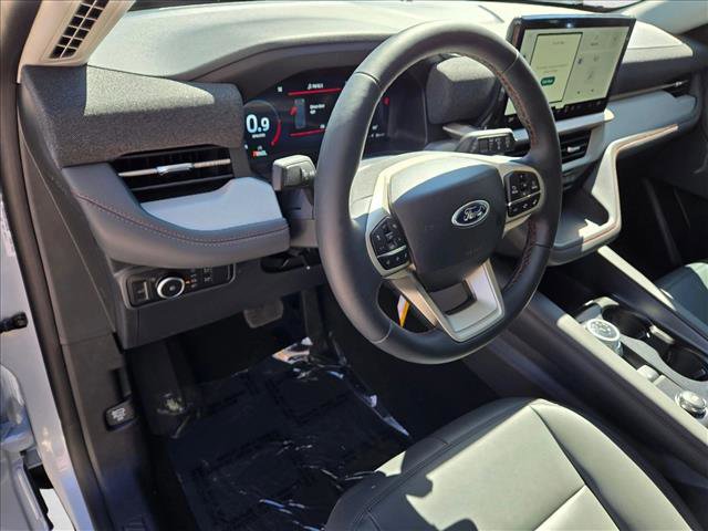 New 2026 Ford Explorer Active w/ Active Comfort Package image 3