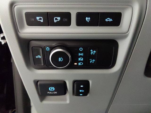 Certified 2022 Ford F150 Limited AWD/4WD image 13