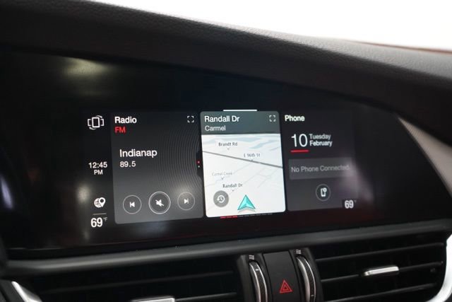 New 2025 Alfa Romeo Giulia AWD w/ Driving Assist Package image 24