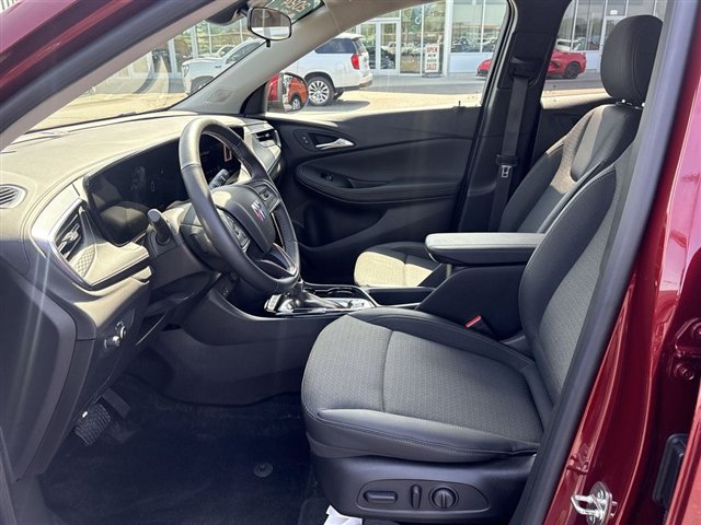 Certified 2024 Buick Encore GX Preferred w/ Comfort Package AWD/4WD image 18