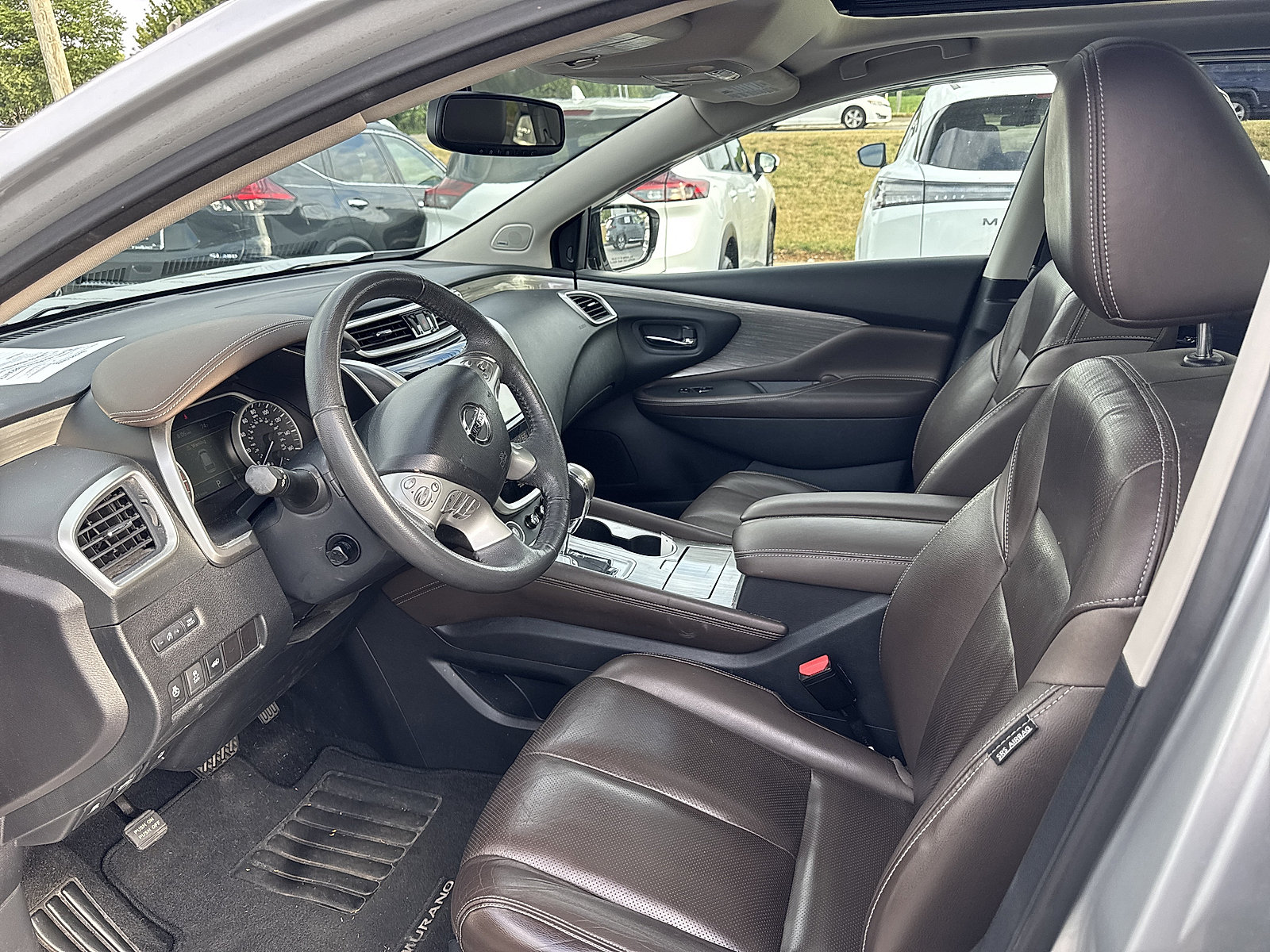 Used 2015 Nissan Murano Platinum w/ Platinum Technology Package AWD/4WD image 14