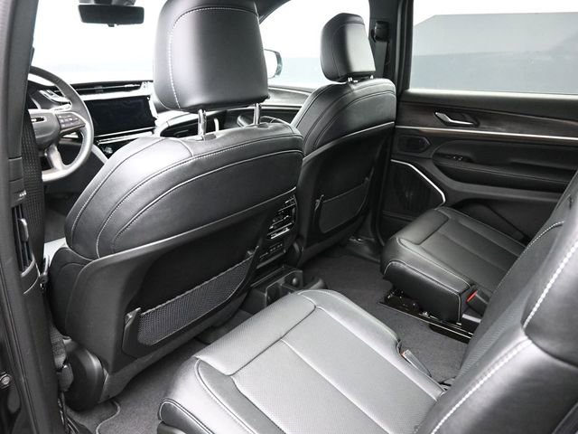 New 2026 Jeep Grand Cherokee L Limited image 16