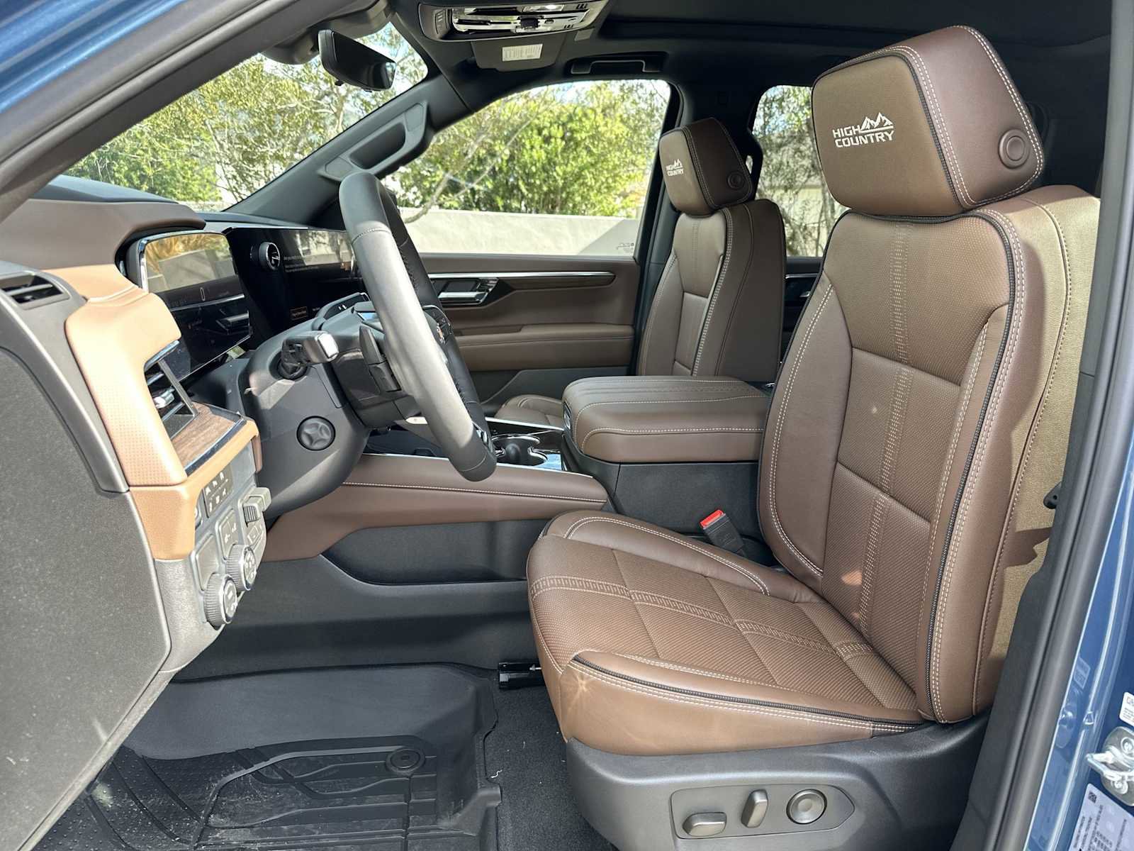 New 2026 Chevrolet Suburban High Country image 15