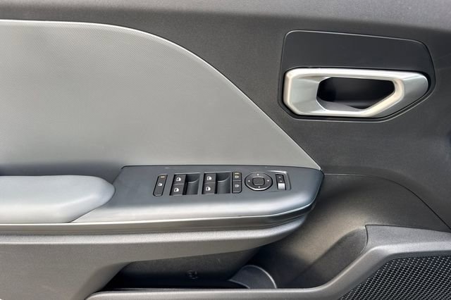 New 2026 Kia K4 FWD image 12