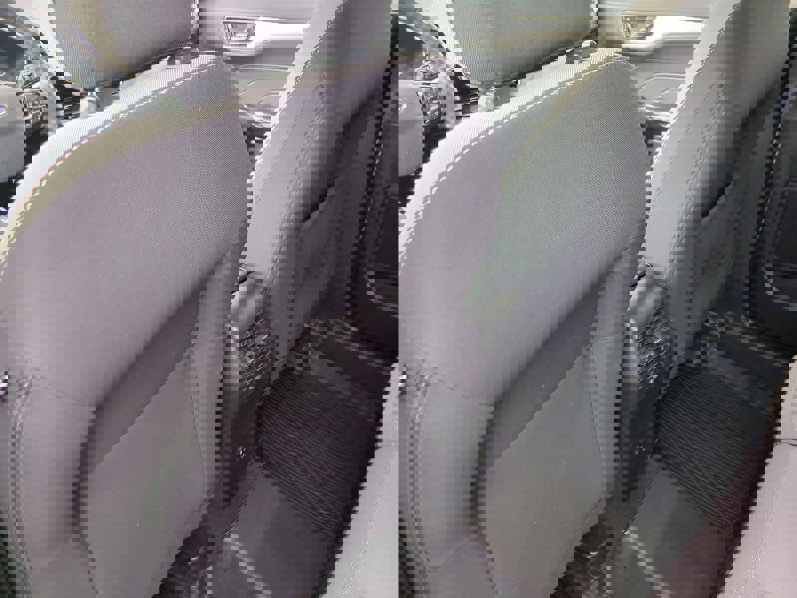 Used 2022 Ford Escape SE w/ Convenience Package image 18