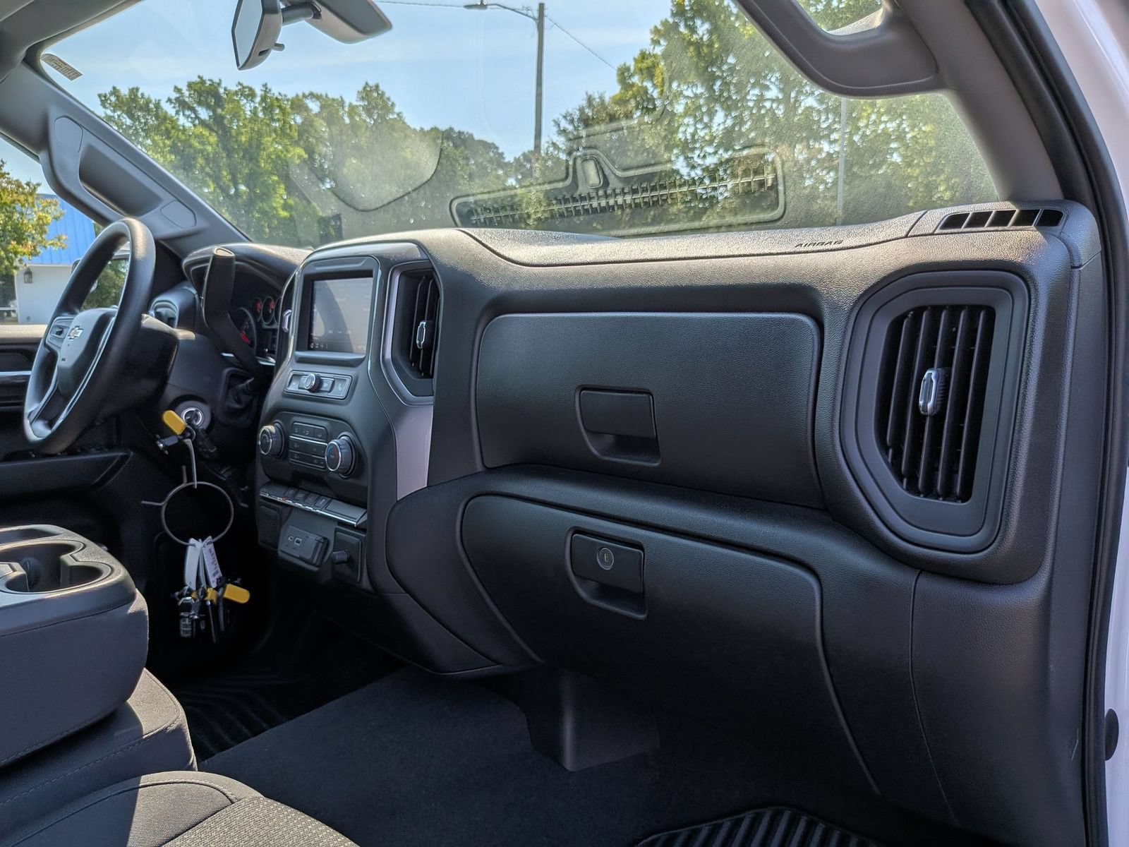 Used 2022 Chevrolet Silverado 1500 Custom AWD/4WD image 37