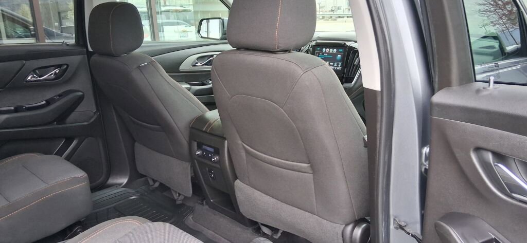 Used 2018 Chevrolet Traverse LT AWD/4WD image 12
