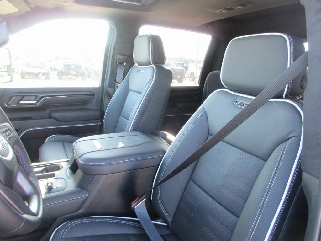 New 2026 GMC Sierra 2500 AT4X w/ LPO, Black Badging Package image 14