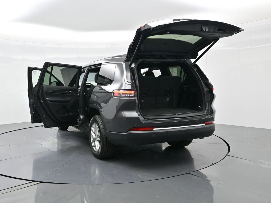 New 2025 Jeep Grand Cherokee L Laredo w/ Luxury Tech Group I image 32