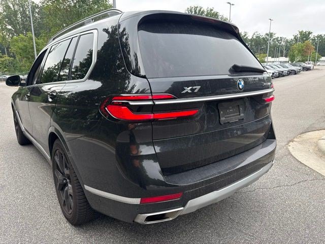 Used 2024 BMW X7 xDrive40i AWD/4WD image 7