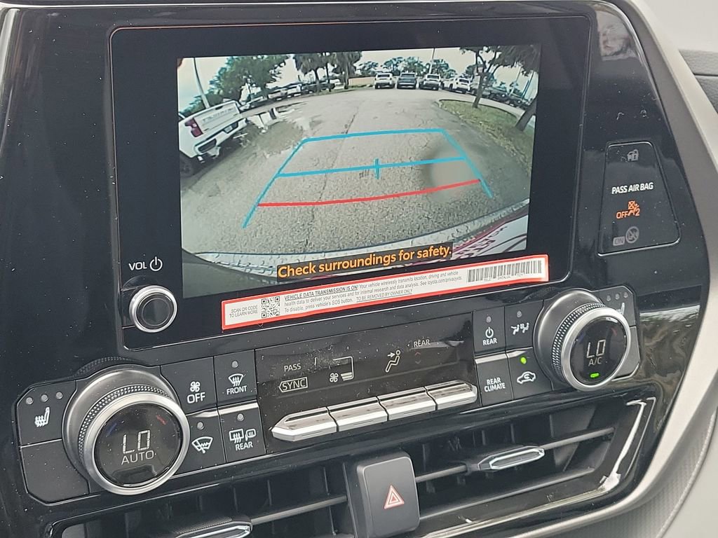 New 2026 Toyota Highlander XLE image 15