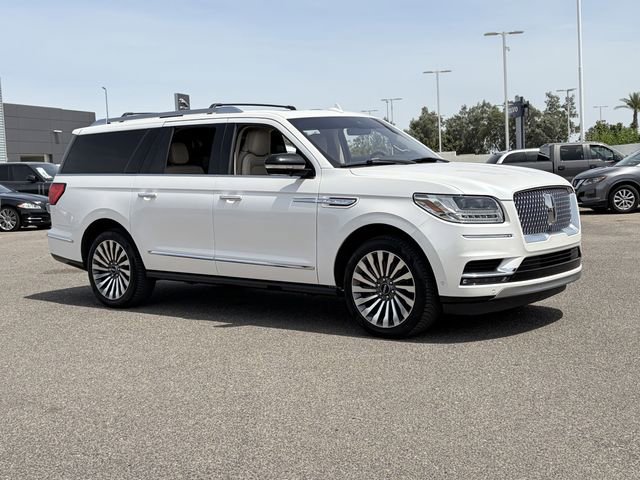 Used 2019 Lincoln Navigator L Reserve AWD/4WD image 4
