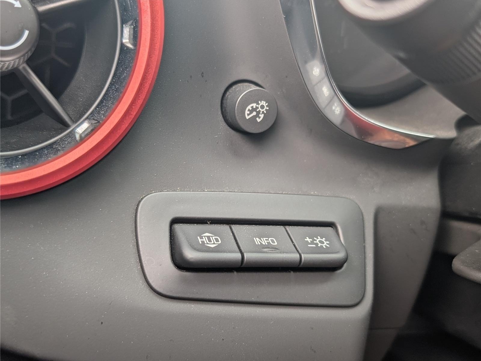 Used 2020 Chevrolet Camaro SS RWD image 22